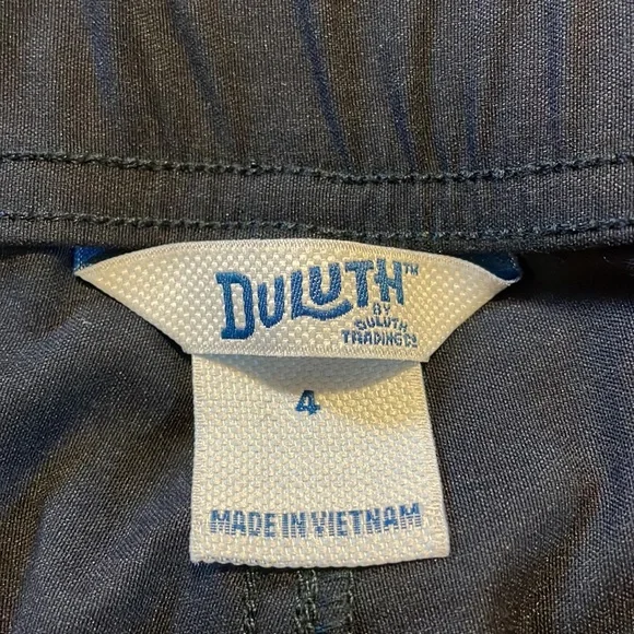 Duluth Trading Co Dry on the Fly Improved Capris - Black - Picture 5 of 16